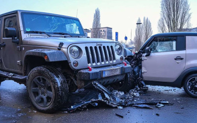 השפעת משקל הרכב על יכולת ההישרדות בתאונת דרכים קטלנית