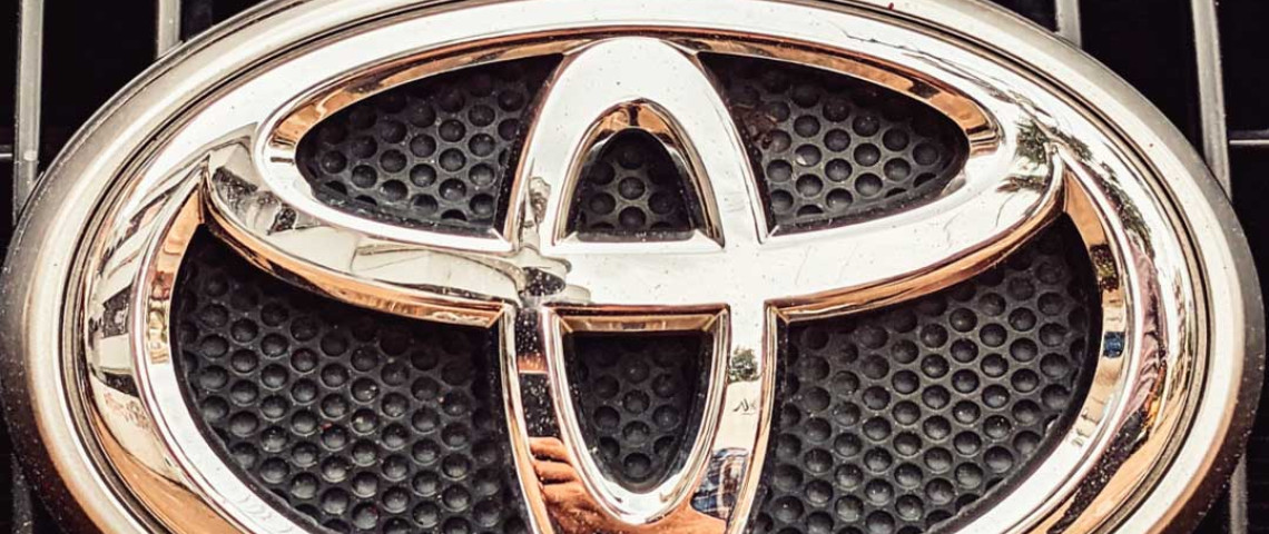 סמל טויוטה: ההיסטוריה, המשמעות והעיצוב שמאחורי שלושת האליפסות