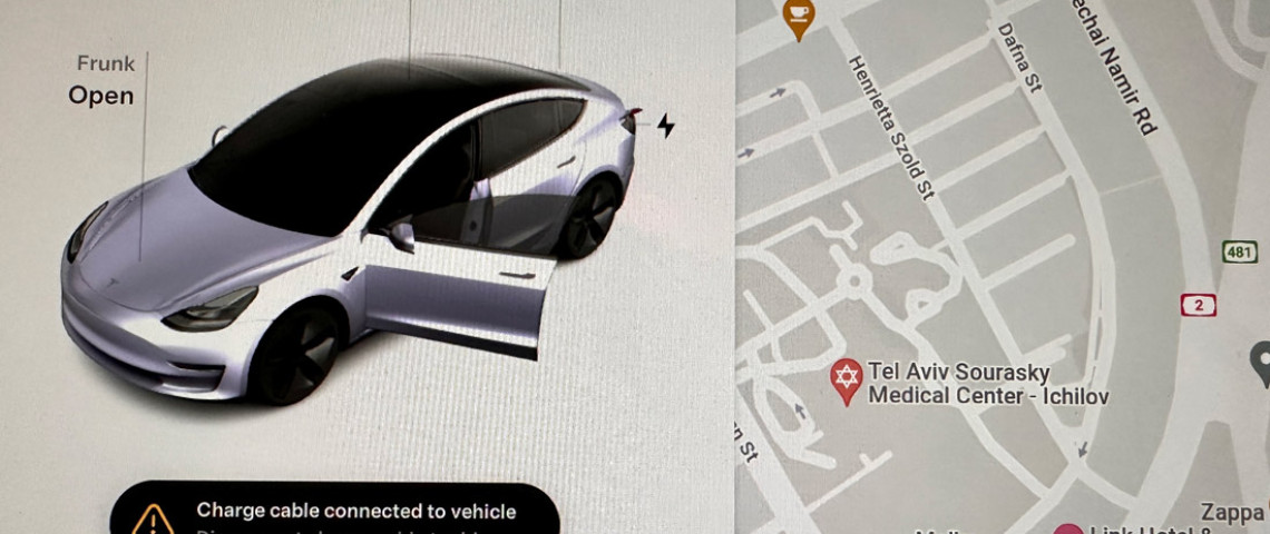 שנתיים עם טסלה מודל 3 שלי: מסע עתידני